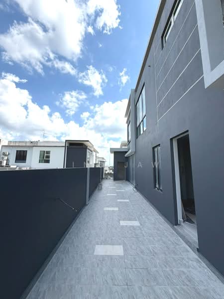 Semi-Detached House for Sale in Taman Mount Austin (Tebrau) - Kino Jaw - Exterior - PropertyGuru.com.my