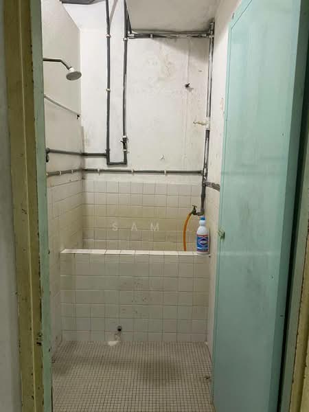 Rumah Teres 1 Tingkat untuk Dijual di Taman Rishah (Ipoh) - Sam . - Bathroom - PropertyGuru.com.my
