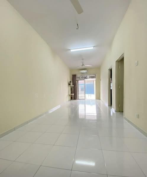 Rumah Teres 1 Tingkat untuk Dijual di Taman JP Perdana (Johor Bahru) - SIEW CHIN CHANG - Living Room - PropertyGuru.com.my