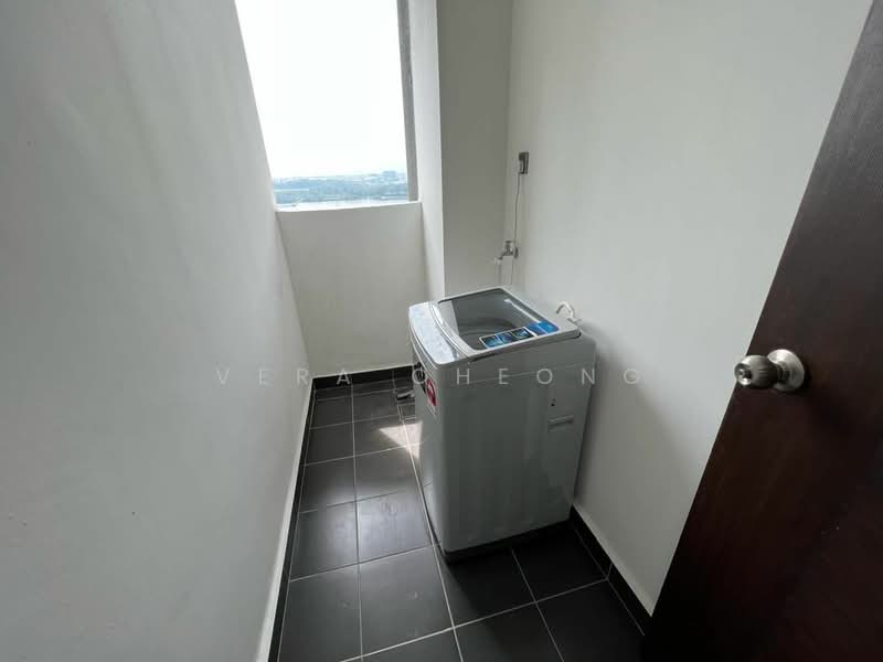 Servis Apartment untuk Disewa di V@SUMMERPLACE - Vera Cheong - Balcony - PropertyGuru.com.my