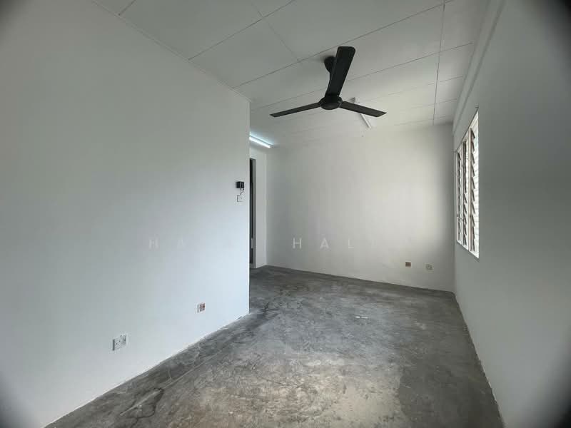 Pangsapuri untuk Dijual di Seri Ayu Apartment - Hairi Halim - Interior - PropertyGuru.com.my