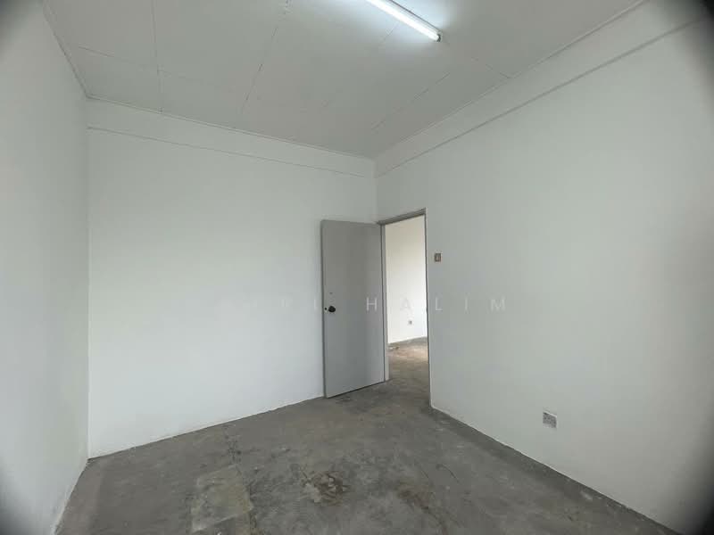 Pangsapuri untuk Dijual di Seri Ayu Apartment - Hairi Halim - Interior - PropertyGuru.com.my