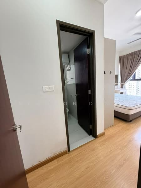 Condominium for Rent at Amberside @ Country Garden Danga Bay - Brandon Ding - Bathroom - PropertyGuru.com.my