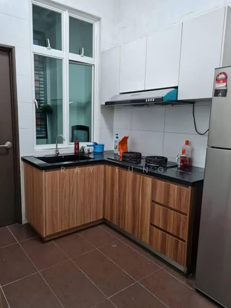Kondominium untuk Disewa di M Condominium @ Larkin - Ray Tung - Kitchen - PropertyGuru.com.my