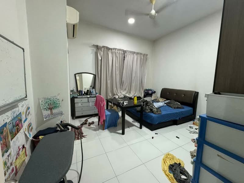 1-storey Terraced House for Sale in Taman Setia Indah (Tebrau) - Kevin Ho - Bedroom - PropertyGuru.com.my