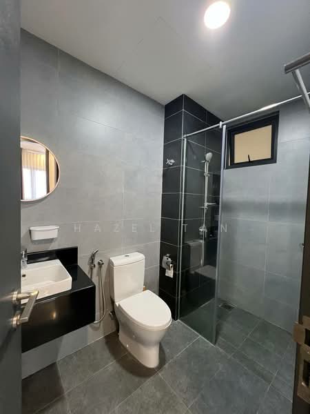 Servis Apartment untuk Dijual di Sunway Velocity TWO - Hazel Tan - Bathroom - PropertyGuru.com.my