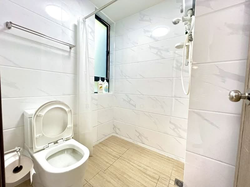 Condominium for Rent at Country Garden Central Park - Ben Foo - Bathroom - PropertyGuru.com.my