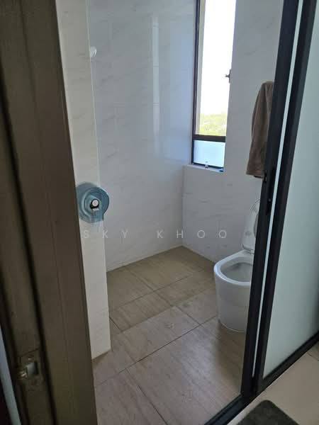 Service Residence for Rent at Country Garden Central Park - Sky Khoo - Bathroom - PropertyGuru.com.my