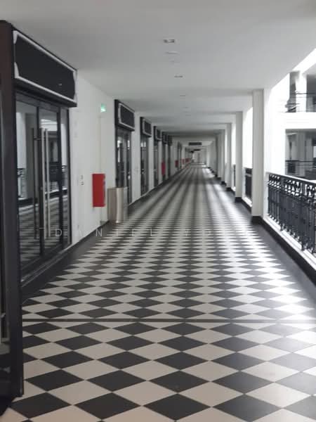 Shop / Office for Sale in Taman Ekoflora (Johor Bahru) - Daniel Yong - Corridor - PropertyGuru.com.my