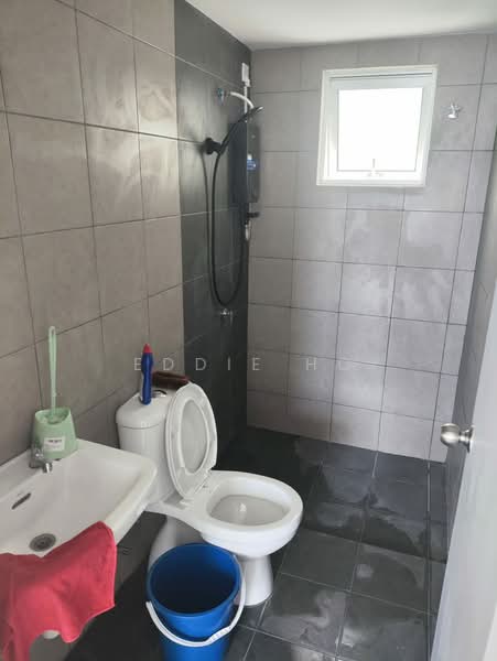 Condominium for Rent at Residensi Dutamas Dahlia - Eddie Ho - Bathroom - PropertyGuru.com.my