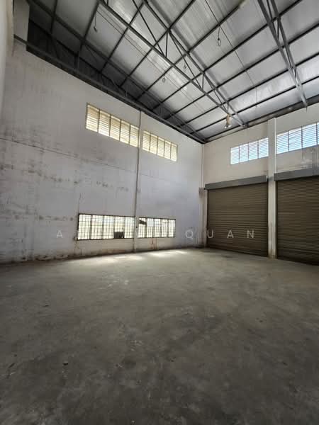 Semi-D Factory for Rent in Sri Edaran Industrial Park (Batu) - Ang Yi Quan - Interior - PropertyGuru.com.my