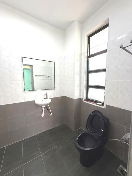 2-storey Terraced House for Sale in Bandar Seri Alam (Masai) - Kino Jaw - Bathroom - PropertyGuru.com.my