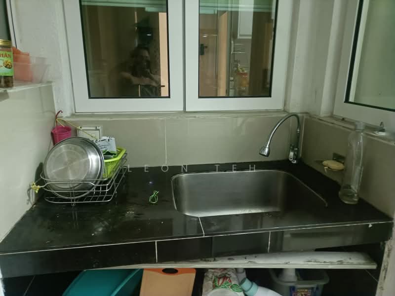 Kondominium untuk Dijual di Scenaria @ North Kiara Hills - Leon Teh - Kitchen - PropertyGuru.com.my