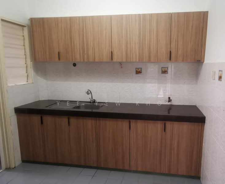 Apartment for Rent at Anjung Hijau (Greenfields) - Yee Yew Kho - Kitchen - PropertyGuru.com.my