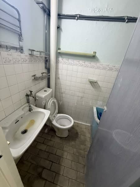 Office for Rent in Taman Midah (Cheras) - Joly Liew - Bathroom - PropertyGuru.com.my