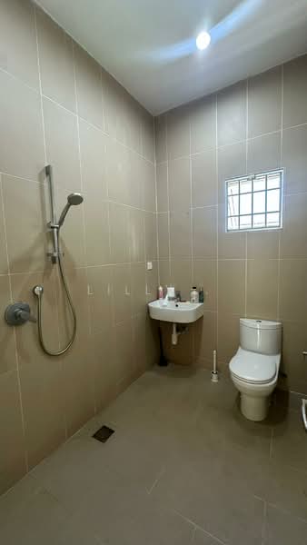 Bungalow for Sale in Pearl Hill (Tanjung Bungah) - Lilly . - Bathroom - PropertyGuru.com.my