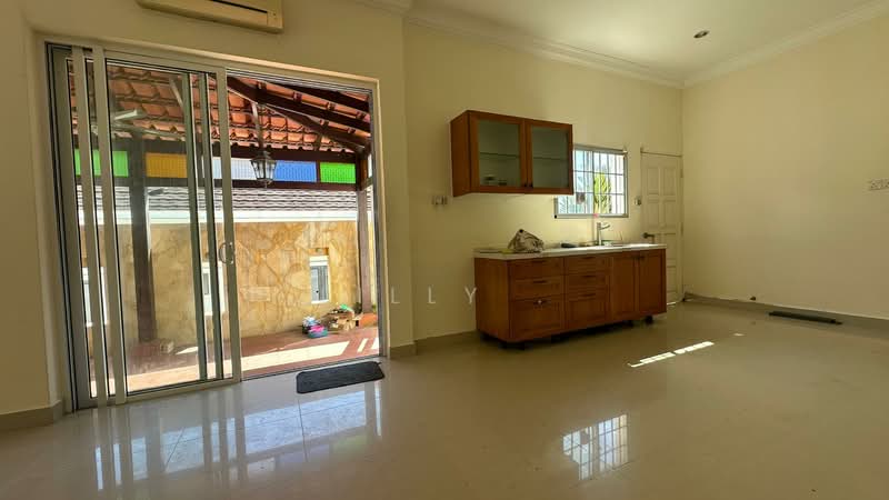 Bungalow for Sale in Pearl Hill (Tanjung Bungah) - Lilly . - Kitchen - PropertyGuru.com.my