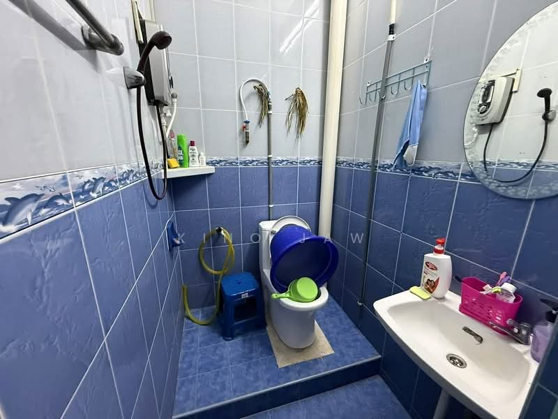 1-storey Terraced House for Sale in Taman Cantik (Kulai) - Kino Jaw - Bathroom - PropertyGuru.com.my