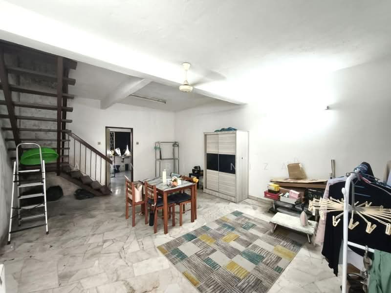 2-storey Terraced House for Sale in Klang (Selangor) - Adam Bin Nizar - PropertyGuru.com.my