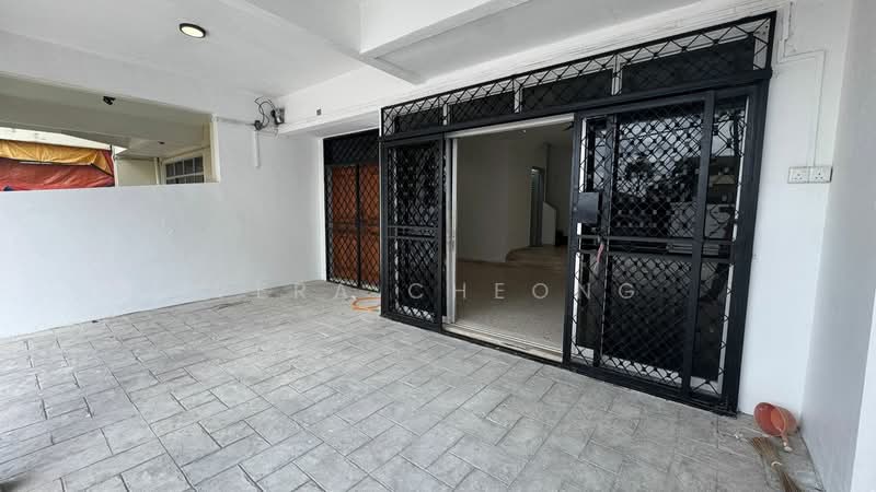 2-storey Terraced House for Sale in Taman Perling (Perling) - Vera Cheong - Entrance - PropertyGuru.com.my