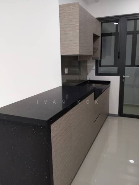 Servis Apartment untuk Dijual di United Point (Residensi Berpadu) - Ivan Kok - Kitchen - PropertyGuru.com.my