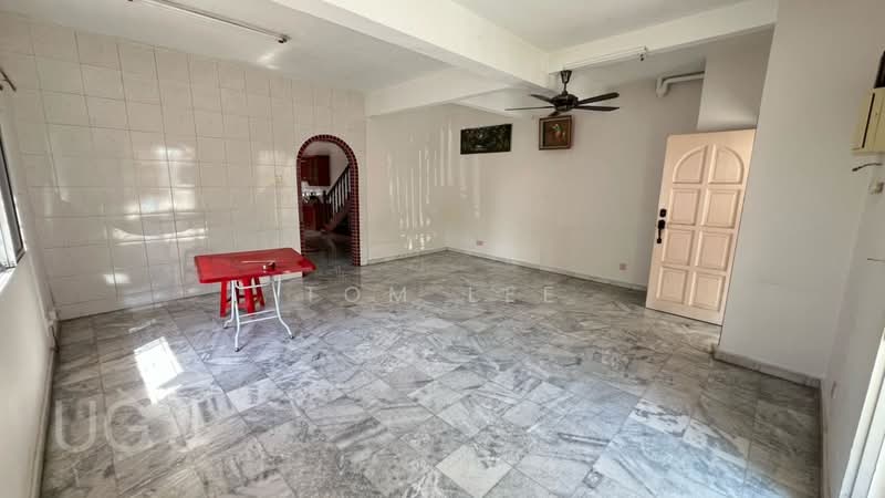 Rumah Teres 2 Tingkat untuk Dijual di Klang (Selangor) - Tom Lee - Living Room - PropertyGuru.com.my