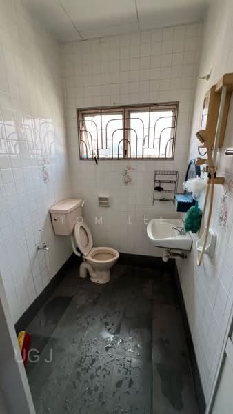 Rumah Teres 2 Tingkat untuk Dijual di Klang (Selangor) - Tom Lee - Bathroom - PropertyGuru.com.my