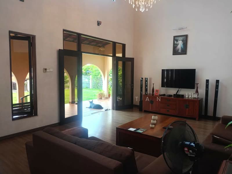 Bungalow for Sale in Seksyen 12 (Petaling Jaya) - Jackie Tan - Living Room - PropertyGuru.com.my