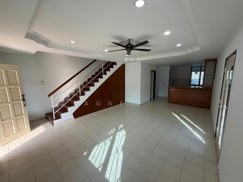 2-storey Terraced House for Sale in Taman Kempas Indah (Tebrau) - Agnes . - Living Room - PropertyGuru.com.my