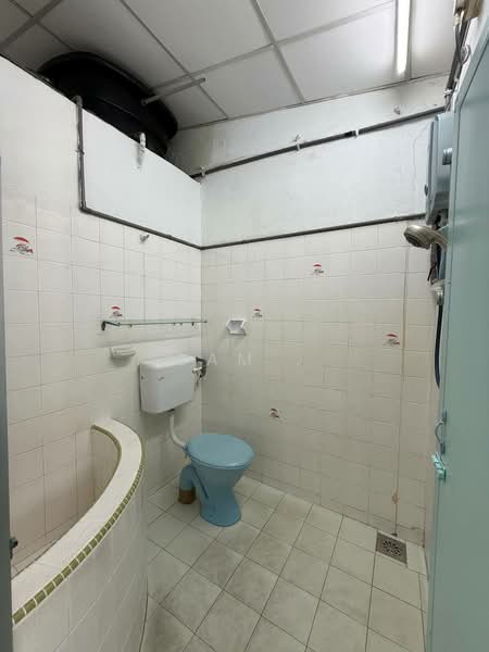 Rumah Teres 1 Tingkat untuk Disewa di Menglembu (Perak) - Sam . - Bathroom - PropertyGuru.com.my