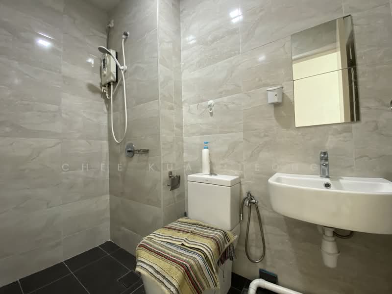 Service Residence for Rent at SKS Pavillion Residences - Chee Kuan Teong - Bathroom - PropertyGuru.com.my