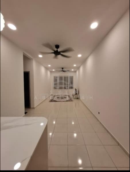 Pangsapuri untuk Disewa di Duta Perintis - Syed Abdullah - Living Room - PropertyGuru.com.my