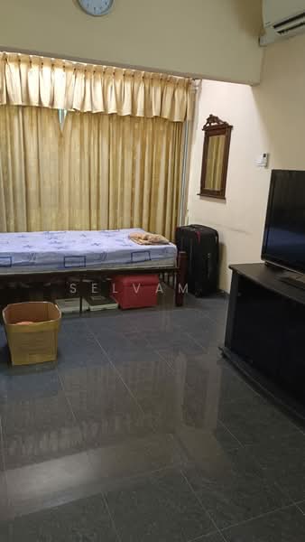 Rumah Teres 2 Tingkat untuk Dijual di Taman Sri Jelok (Kajang) - Selvam . - Bedroom - PropertyGuru.com.my