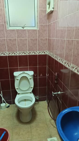 Rumah Teres 2 Tingkat untuk Dijual di Taman Sri Jelok (Kajang) - Selvam . - Bathroom - PropertyGuru.com.my