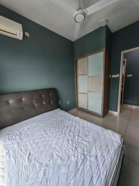 Service Residence for Sale at Skysuites @ Meldrum Hills - Caleb Yeo - Bedroom - PropertyGuru.com.my