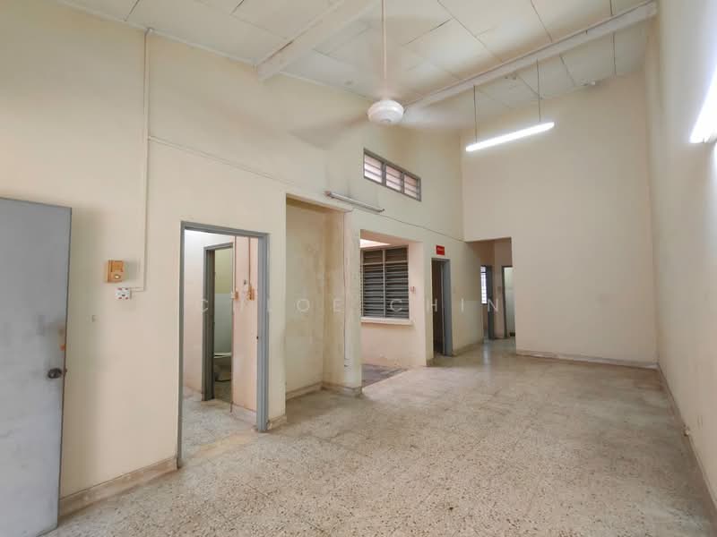 1-storey Terraced House for Sale in Taman Pelangi (Johor Bahru) - Chloe Chin - Interior - PropertyGuru.com.my
