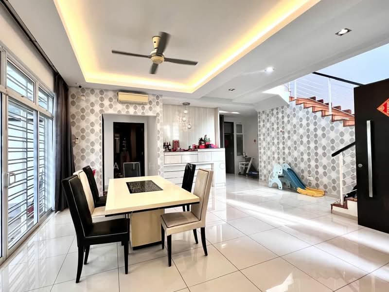 Rumah Berkembar untuk Dijual di Taman Impian Emas (Skudai) - Nathan Chan - Dining Room - PropertyGuru.com.my