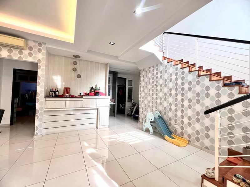 Rumah Berkembar untuk Dijual di Taman Impian Emas (Skudai) - Nathan Chan - Living Room - PropertyGuru.com.my