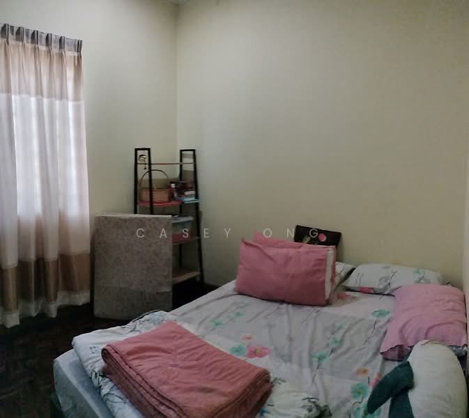 Rumah Teres untuk Dijual di Usj 4 (Subang Jaya) - Casey Ong - Bedroom - PropertyGuru.com.my