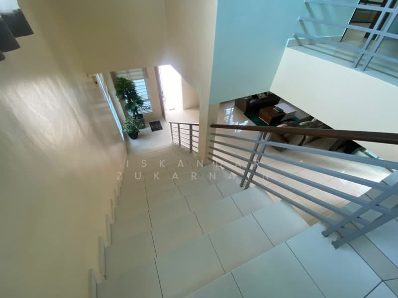 Bungalow for Sale in Taman Jasin Height (Jasin) - Iskandar Zukarnain - Living Room - PropertyGuru.com.my