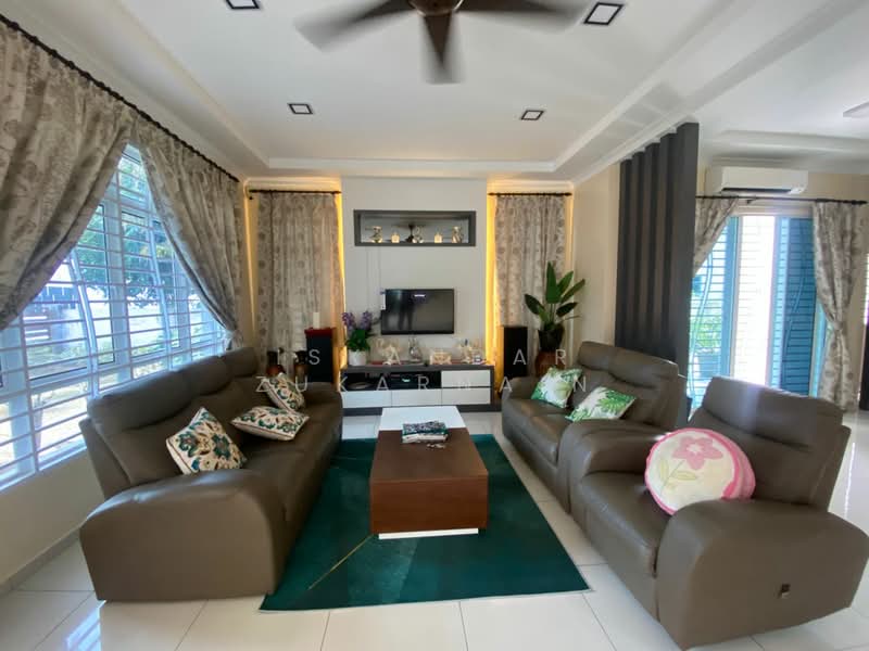 Bungalow for Sale in Taman Jasin Height (Jasin) - Iskandar Zukarnain - Living Room - PropertyGuru.com.my