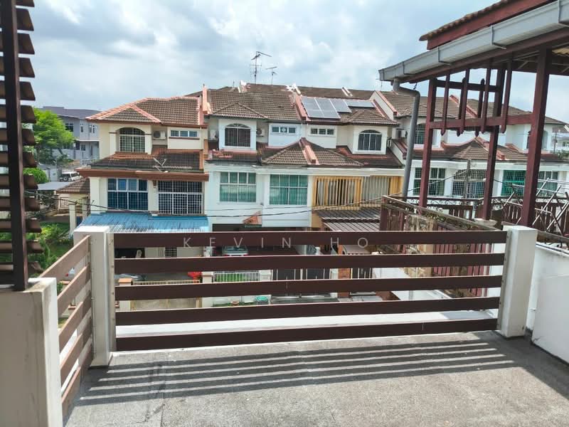 2.5-storey Terraced House for Sale in Taman Bukit Jaya (Ulu Tiram) - Kevin Ho - Exterior - PropertyGuru.com.my