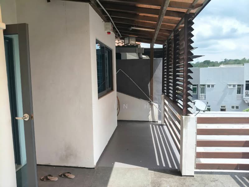 2.5-storey Terraced House for Sale in Taman Bukit Jaya (Ulu Tiram) - Kevin Ho - Exterior - PropertyGuru.com.my