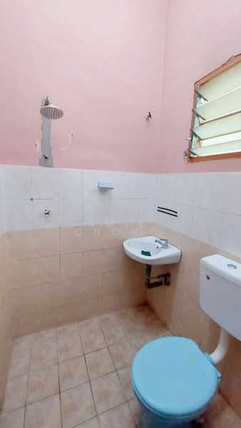 Rumah Teres 2 Tingkat untuk Disewa di Anjung Bercham Utara (Ipoh) - Amie Chong - Bathroom - PropertyGuru.com.my