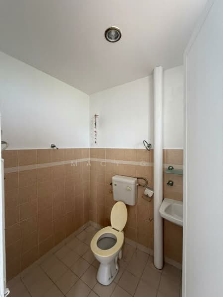 2-storey Terraced House for Sale in Taman Merdeka Permai (Batu Berendam) - Macy G - Bathroom - PropertyGuru.com.my
