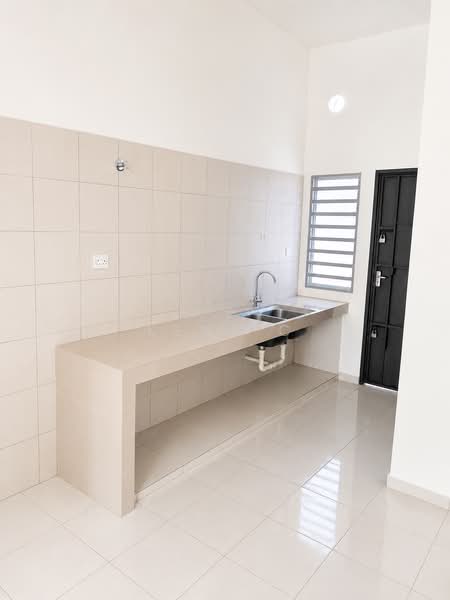 Rumah Teres 1 Tingkat untuk Disewa di Chemor (Perak) - Kent C - Kitchen - PropertyGuru.com.my