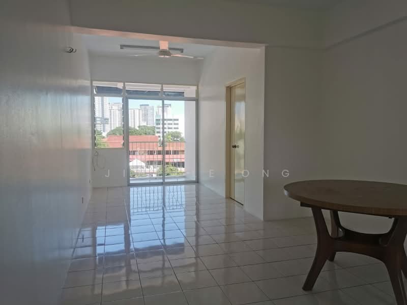 Pangsapuri untuk Dijual di Sri Tanjung Apartment - Jinelle Ong - Living Room - PropertyGuru.com.my