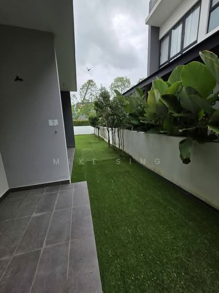 Rumah Berkembar untuk Dijual di Kota Kemuning (Shah Alam) - Mike Sing - Exterior - PropertyGuru.com.my
