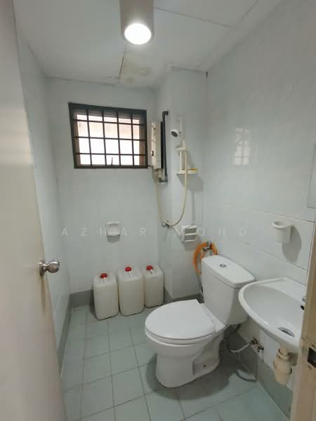 Kondominium untuk Dijual di Vista Amani - Azhar Mohd - Bathroom - PropertyGuru.com.my