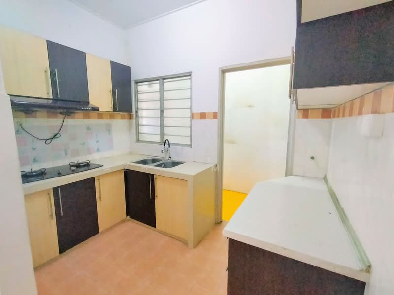 Kondominium untuk Dijual di Vista Amani - Azhar Mohd - Kitchen - PropertyGuru.com.my